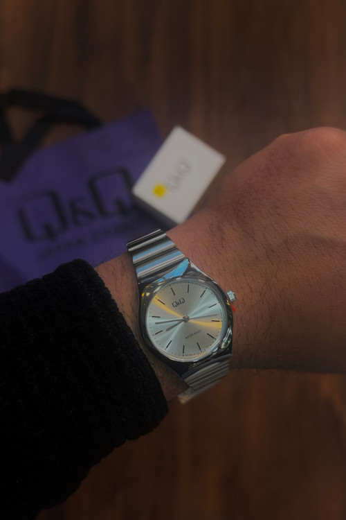 نمای روی مچ