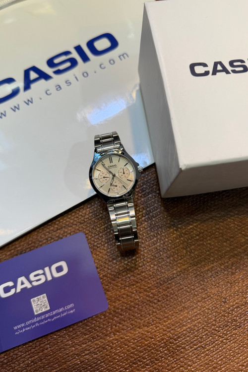 نمای ساعت به همراه متعلقات