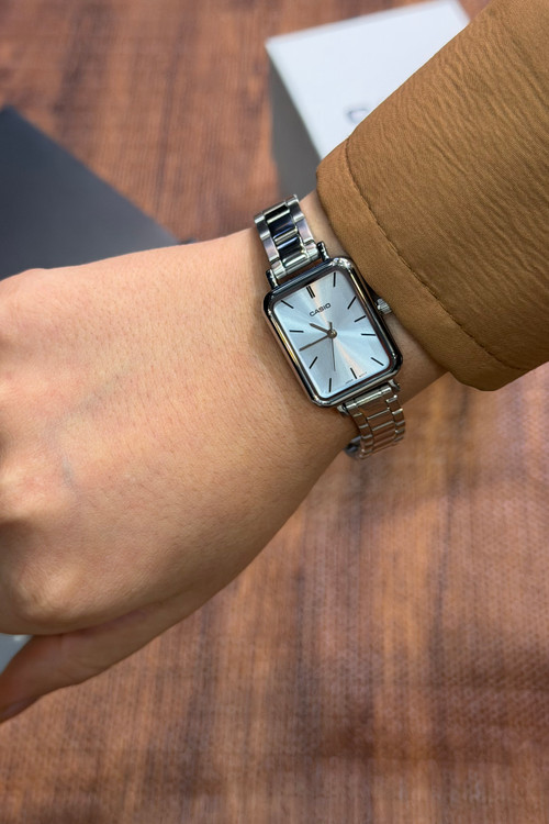 نمای روی دست